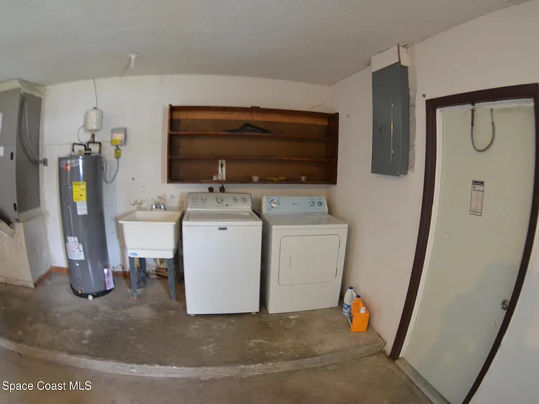 300 Darrow Ave — Photo 19