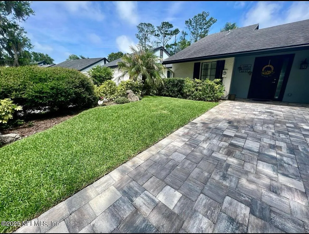 2 bed, 2.0 bath, 1079 sqft, $3,100 — Photo 3