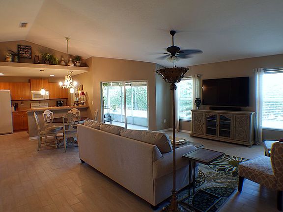 5th image of 3309 53rd St E