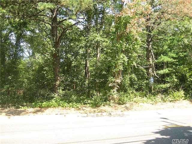 2nd image of 716 Canal Rd