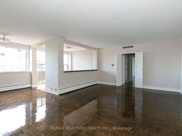 9 Deer Park Cres, Toronto, ON