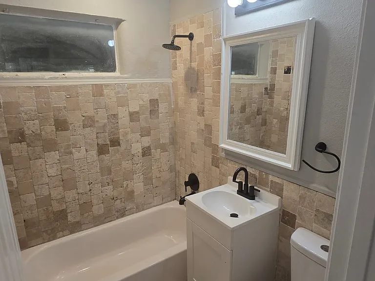 10242 Westmar Rd — Photo 3