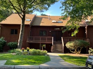 4 Alta Ct UNIT 1, Vernon, NJ