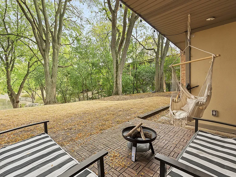 6023 Forest View Rd #1E — Photo 30