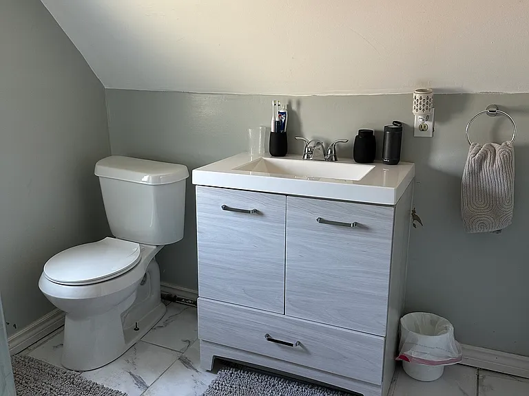 32 Edmonds St #2 — Photo 16