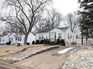 3522 San Jose Ln, Saint Ann, MO