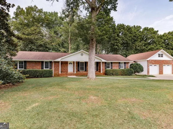 1081 Maple Cir, Watkinsville, GA 30677