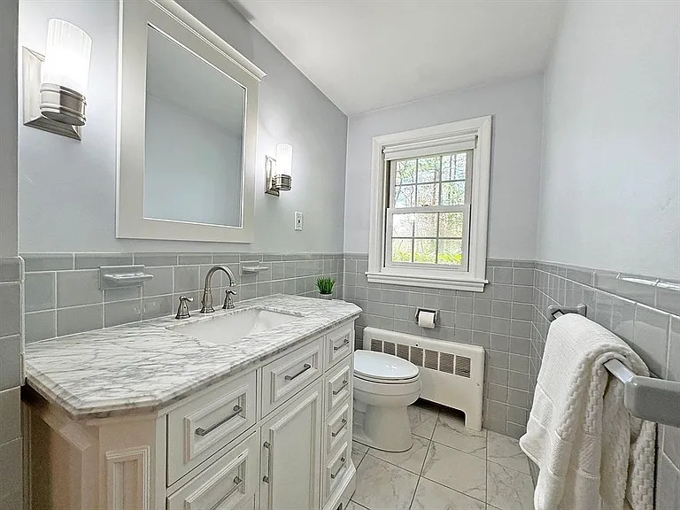 43 Sherburn Cir — Photo 29