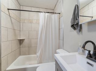 705 E 6th St #1, Duluth, MN 55805