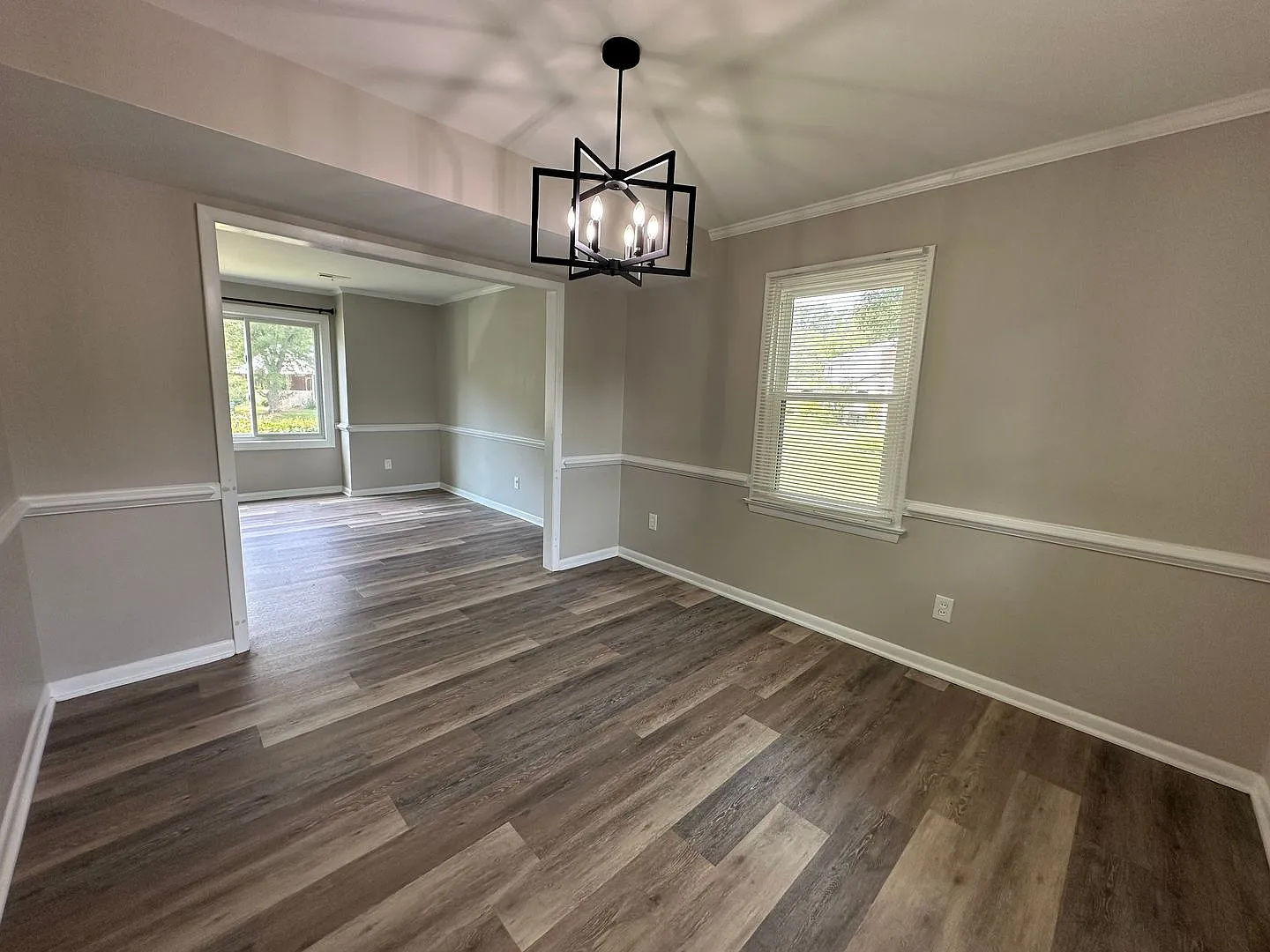 4 bed, 1.5 bath, 1698 sqft, $2,495 — Photo 4