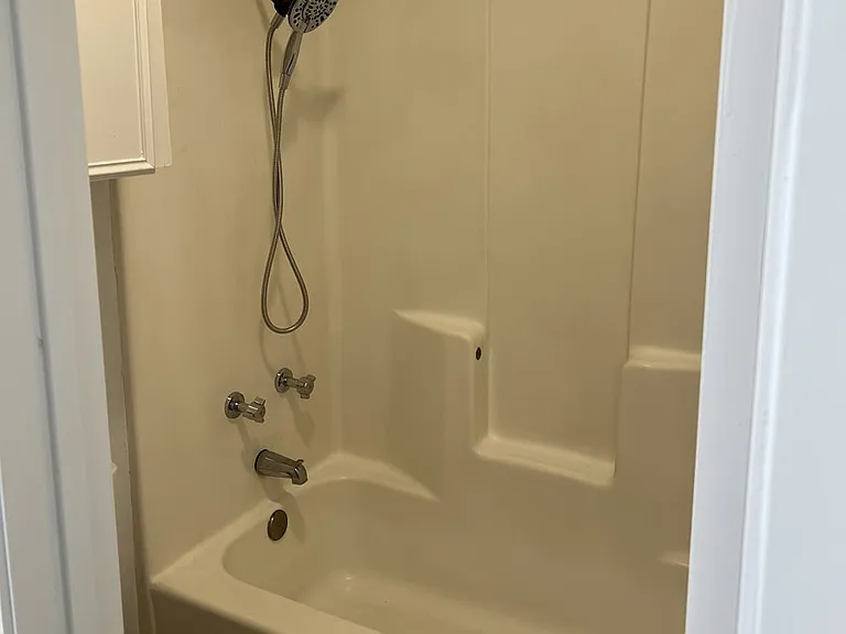 1019A N Allen St #A — Photo 16