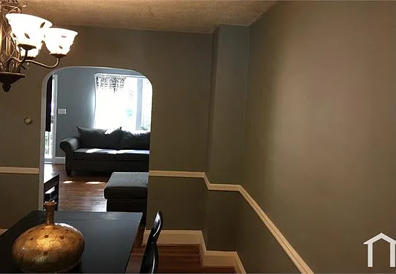 408 Westshire Dr — Photo 8