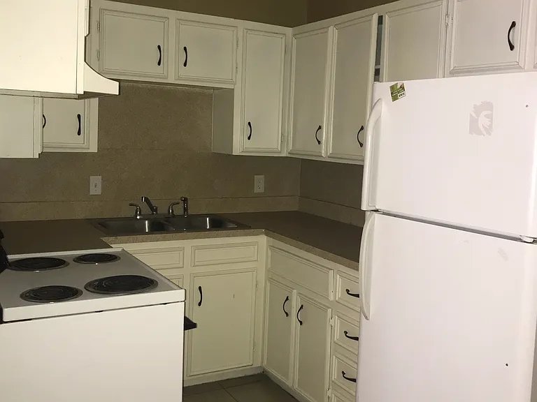 106 S Bryan Rd #13 — Photo 3