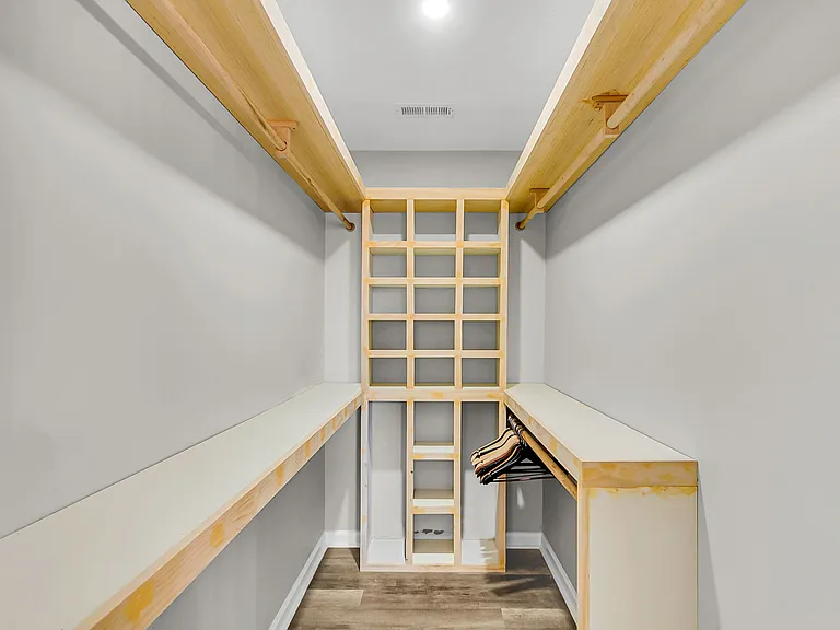 1187 Marquis Rd — Photo 31
