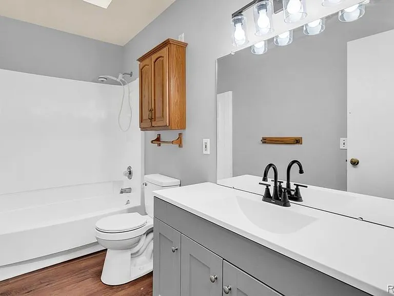 1921 Vine Way Dr #35 — Photo 19