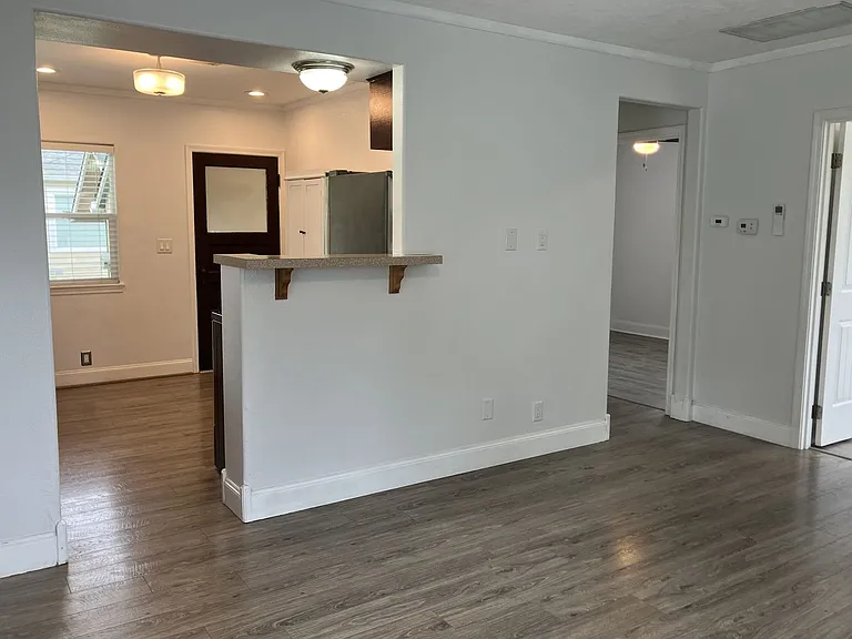 321 Magnolia Ct NW — Photo 4
