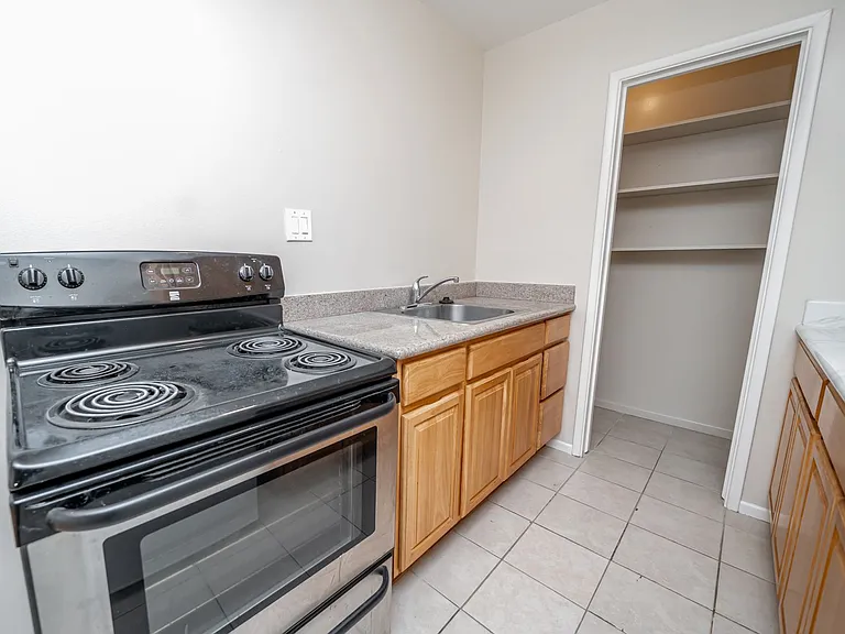 2275 Park Blvd — Photo 6