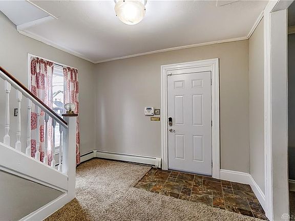 5th image of 720 Bellaire Ave