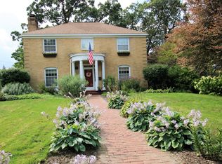 926 Douglas Ave, Elgin, IL 60120