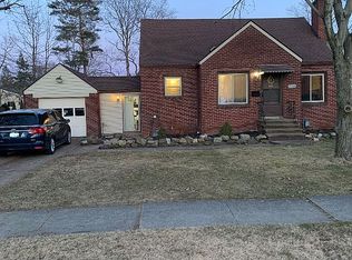 7309 Craigmere Dr, Middleburg Heights, OH