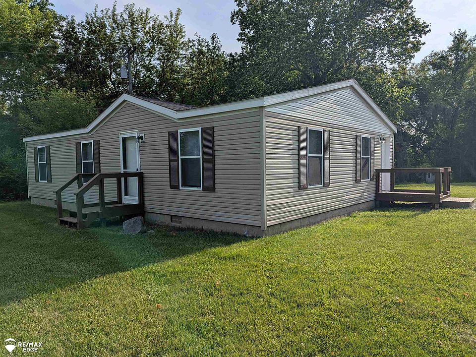 1st image of 6283 Hart Lake Rd