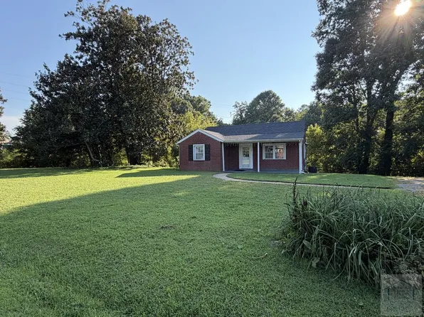 101 Finley Dr, Martinsville, VA 24112