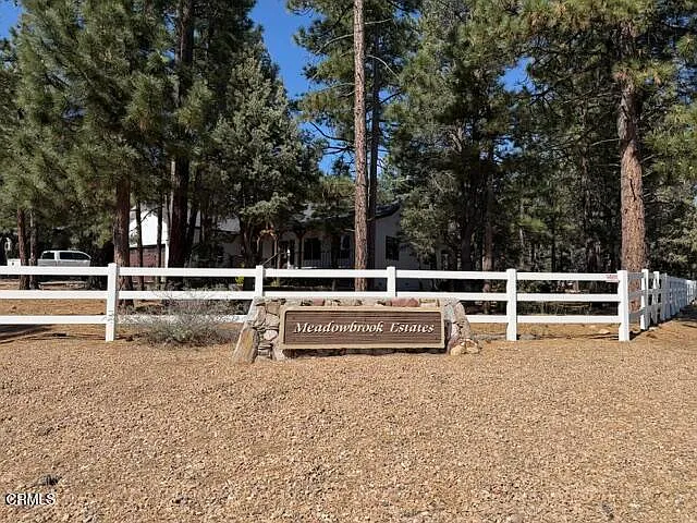 4 bed, 3.5 bath, 4068 sqft, $5,350 — Photo 3