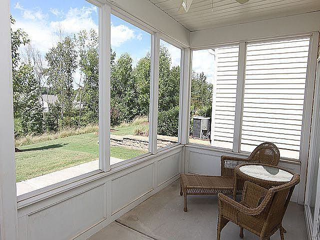 2nd image of 830 Endhaven Pl