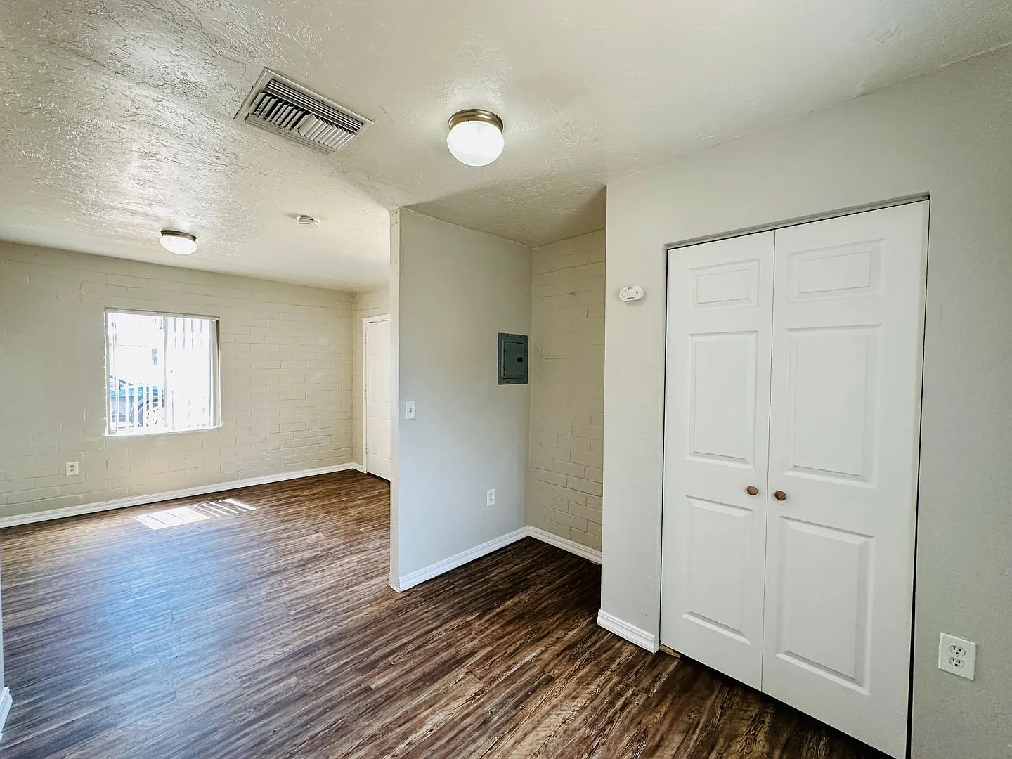 Hedrick1631 — Photo 3