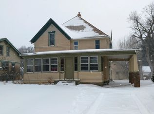 406 N Dakota St, Vermillion, SD 57069