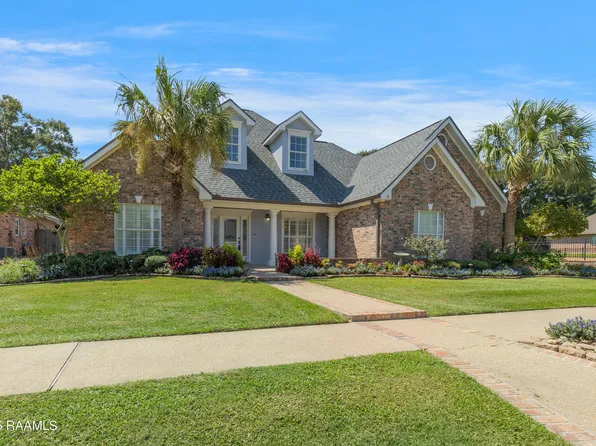 150 Cypress Cv, Youngsville, LA 70592