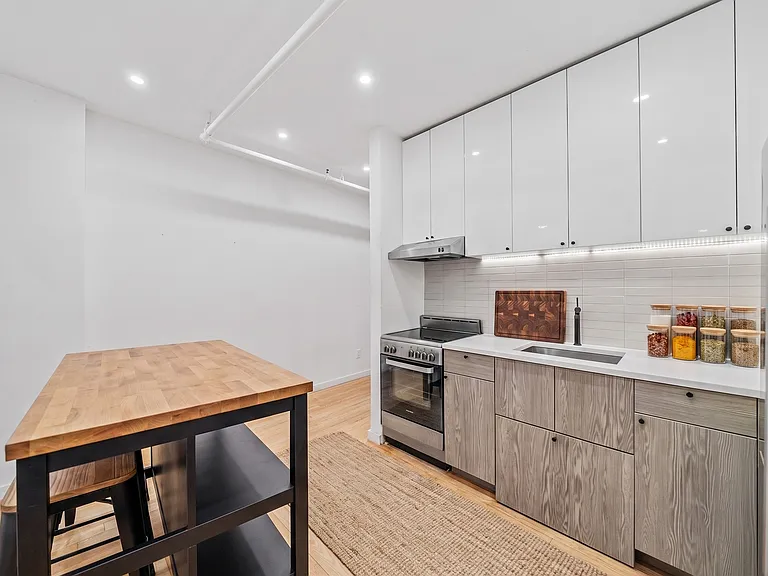 584 Myrtle Ave #1B — Photo 6