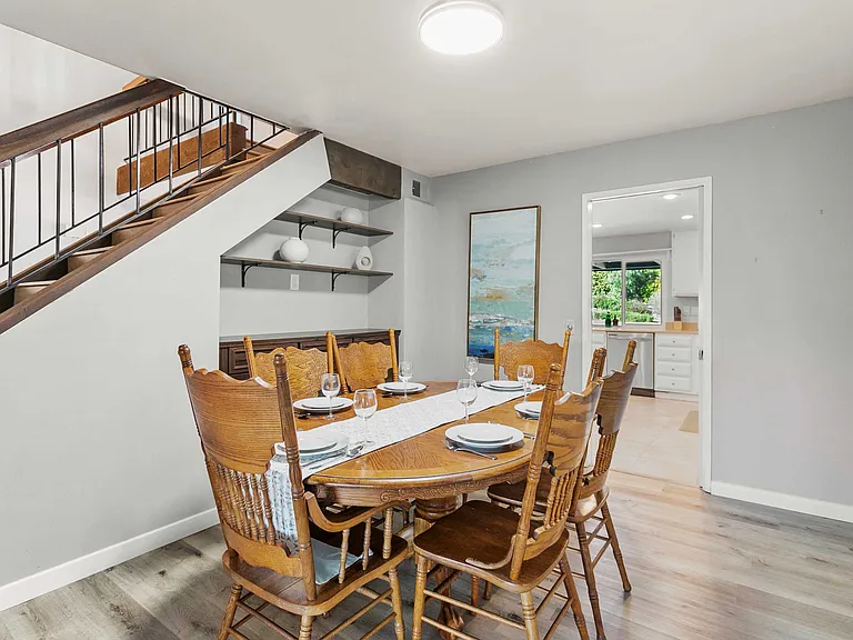 1428 Spruce Tree Dr — Photo 3