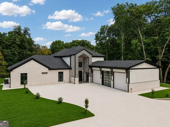 1940 E Bay St, Hoschton, GA 30548