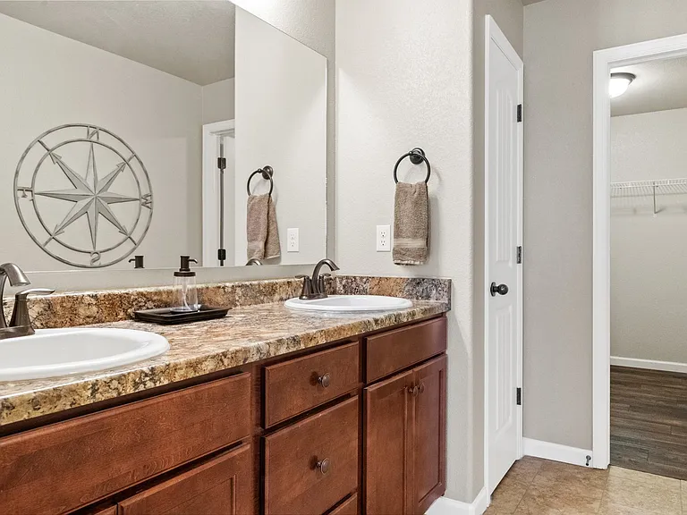 8197 Mockorange Hts — Photo 31