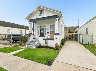 318 Newton St, Gretna, LA 70053
