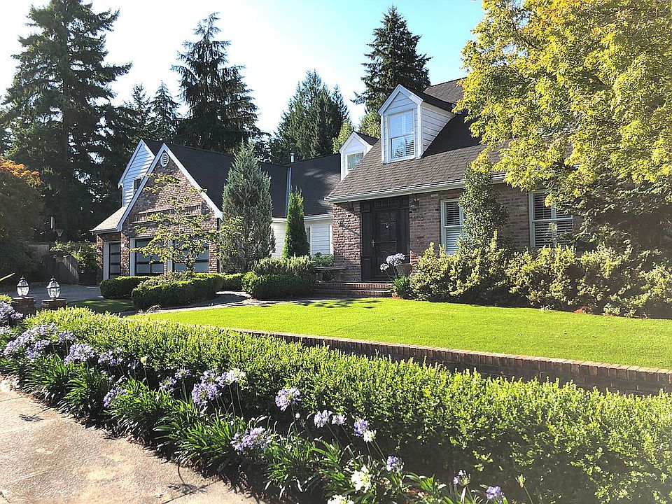 1st image of 14105 NE 10th Pl
