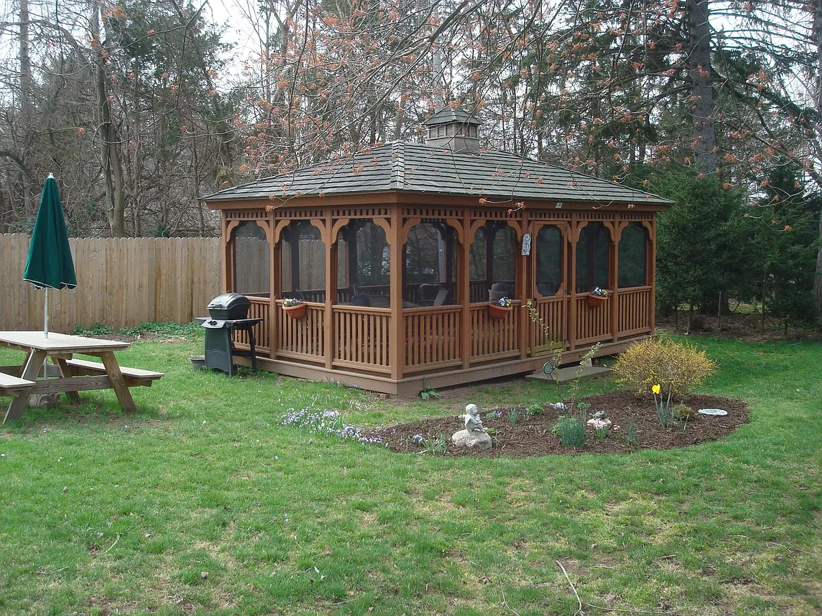 Building Photo - 18 Willieb St #2