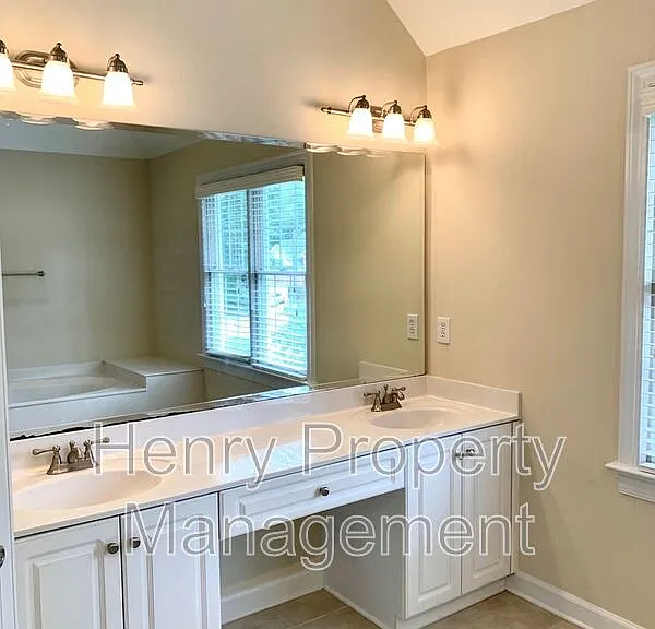 212 Lewey Brook Dr — Photo 17