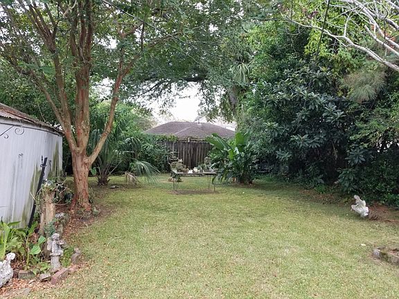 4th image of 635 Elmeer Ave