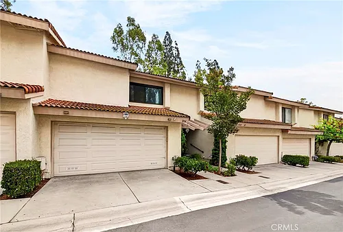1034 Creekside Dr Photo 1