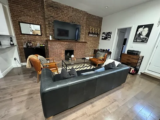 Rented by CNYC Apartments | media 1