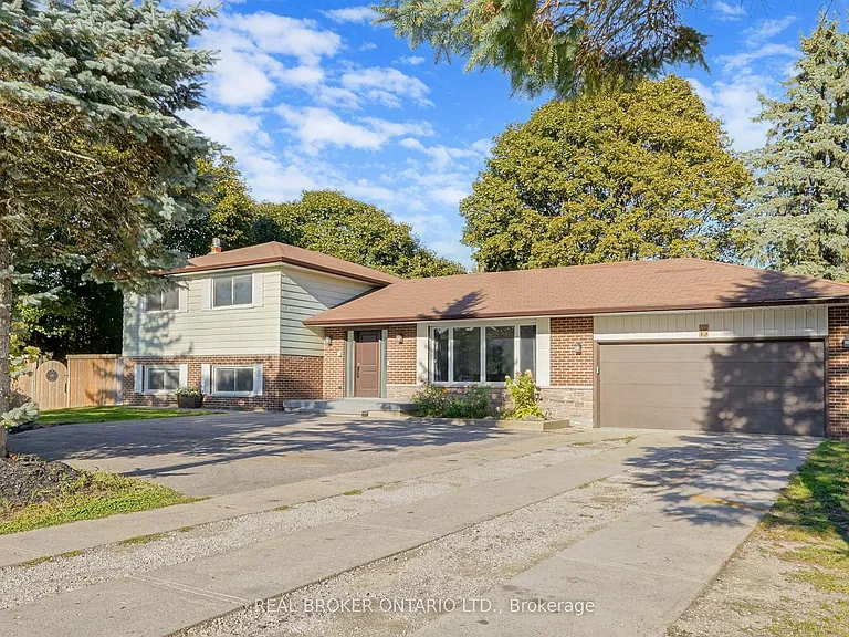 15 Jasmine Cres — Photo 2