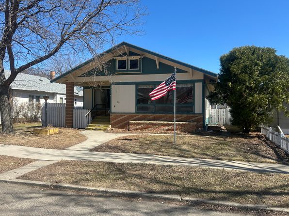 406 4th Ave W, Mobridge, SD 57601
