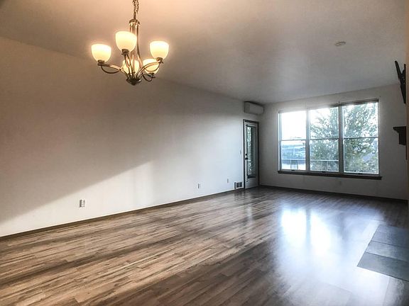 Living room with door to the balcony