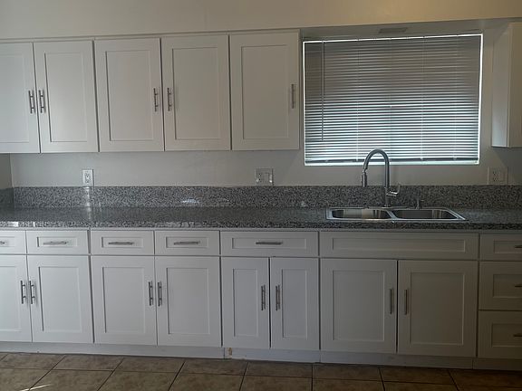 3rd image of 66812 Desert View Ave