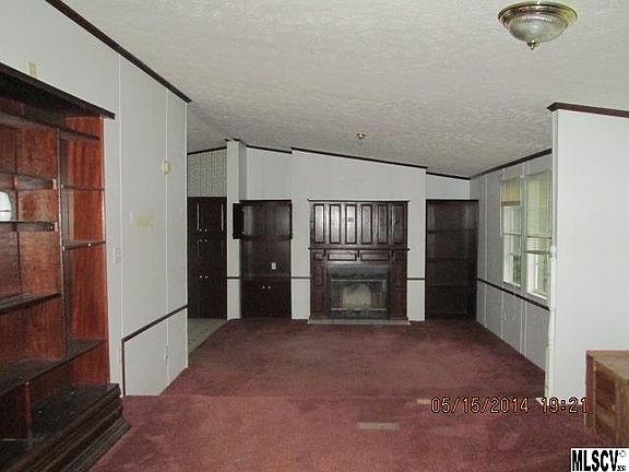 4th image of 5122 Goldfinch Ct