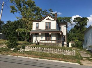 1137 W 9th St, Alton, IL 62002