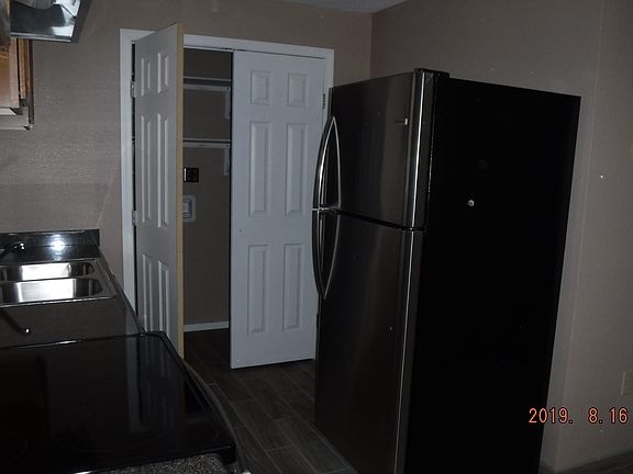3rd image of 504 S Union Ave