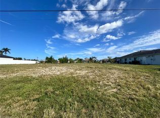 2007 SW 15th Pl, Cape Coral, FL 33991